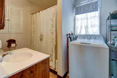 124 Auriesville Road Fultonville NY 12072
