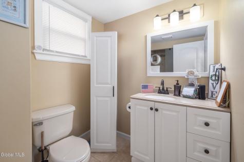 113 Chapel Place Amsterdam NY 12010