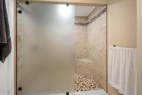 113 Chapel Place Amsterdam NY 12010