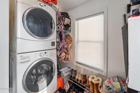 113 Chapel Place Amsterdam NY 12010