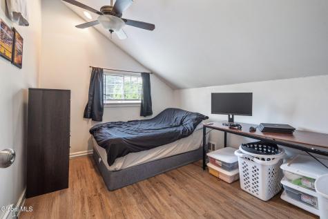 113 Chapel Place Amsterdam NY 12010