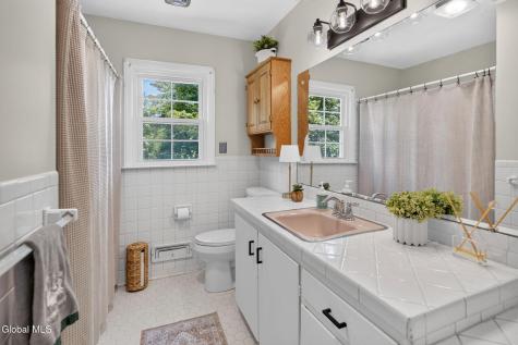 1376 Ruffner Court Niskayuna NY 12309