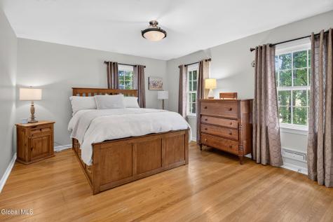 1376 Ruffner Court Niskayuna NY 12309