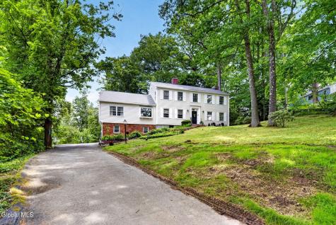 1376 Ruffner Court Niskayuna NY 12309