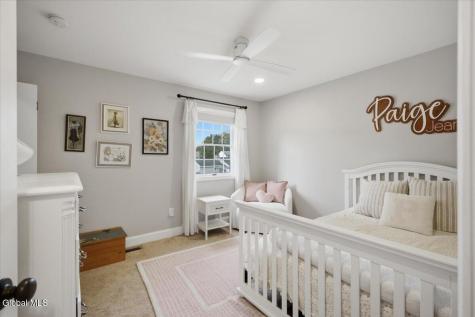 16 Oak Tree Circle Queensbury NY 12804