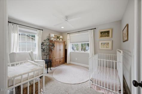 16 Oak Tree Circle Queensbury NY 12804