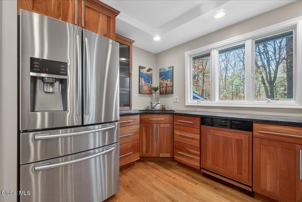 1081 Manas Drive Schenectady NY 12303