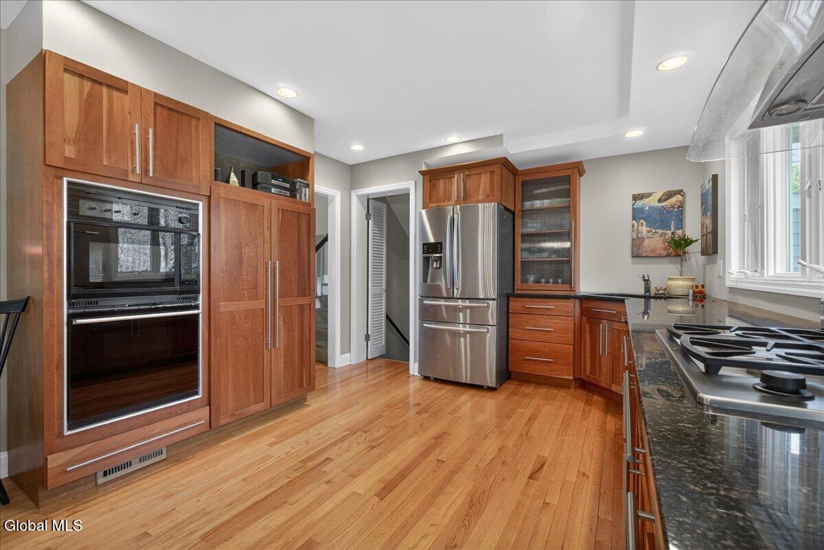 1081 Manas Drive Schenectady NY 12303