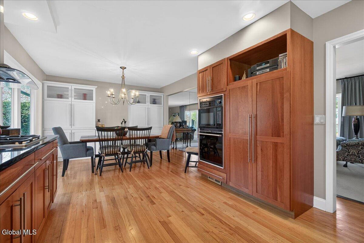 1081 Manas Drive Schenectady NY 12303