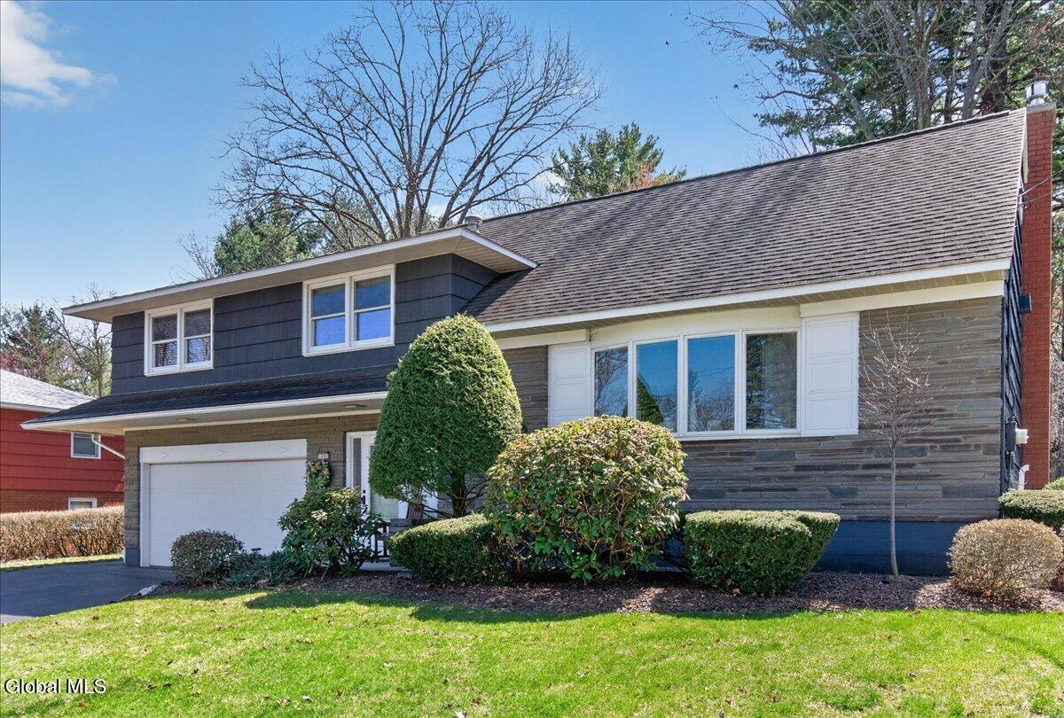 1081 Manas Drive Schenectady NY 12303