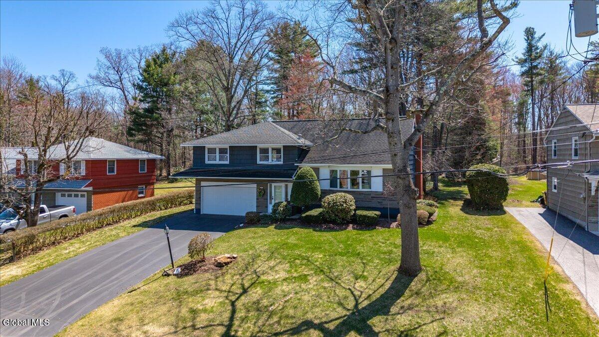 1081 Manas Drive Schenectady NY 12303