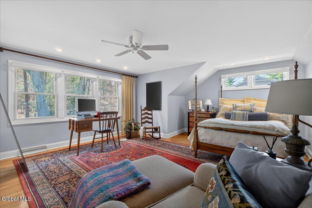 1081 Manas Drive Schenectady NY 12303
