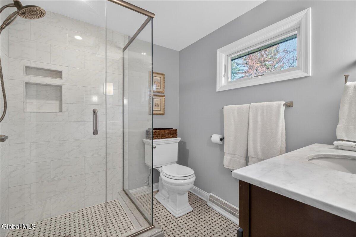 1081 Manas Drive Schenectady NY 12303