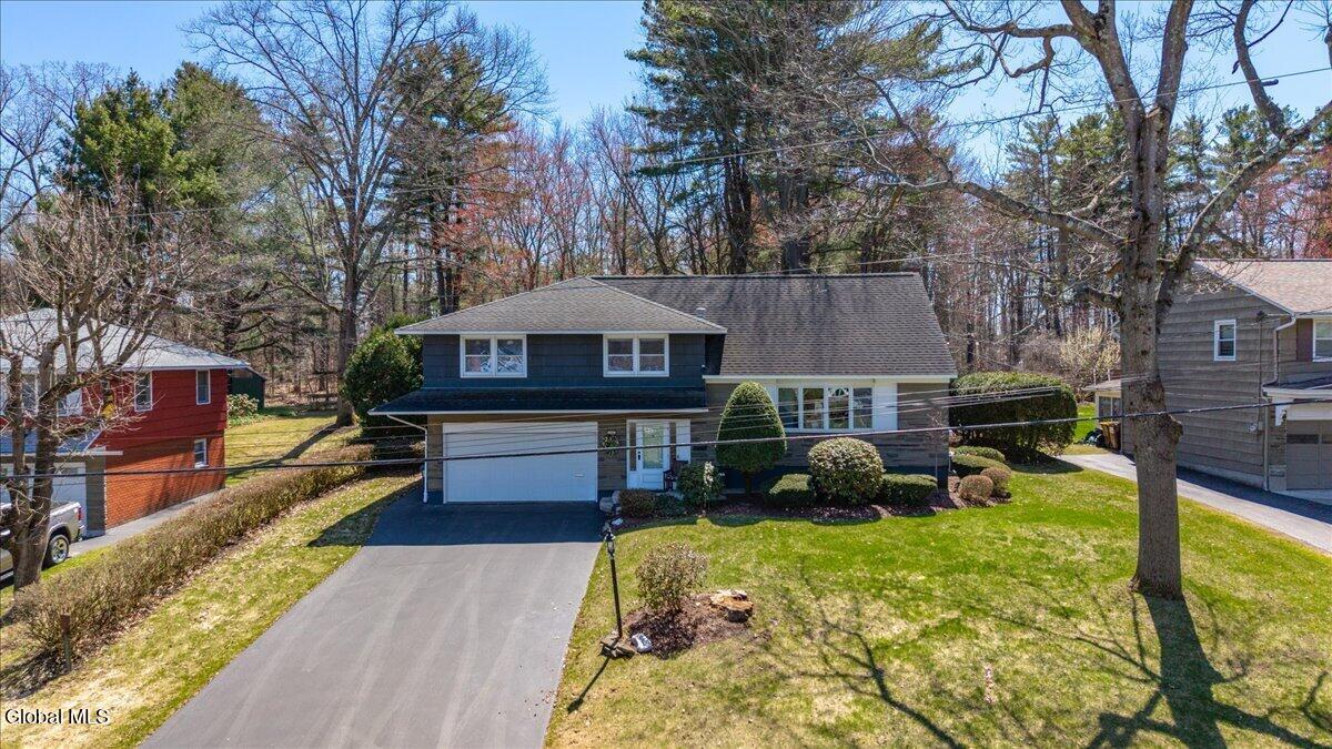 1081 Manas Drive Schenectady NY 12303