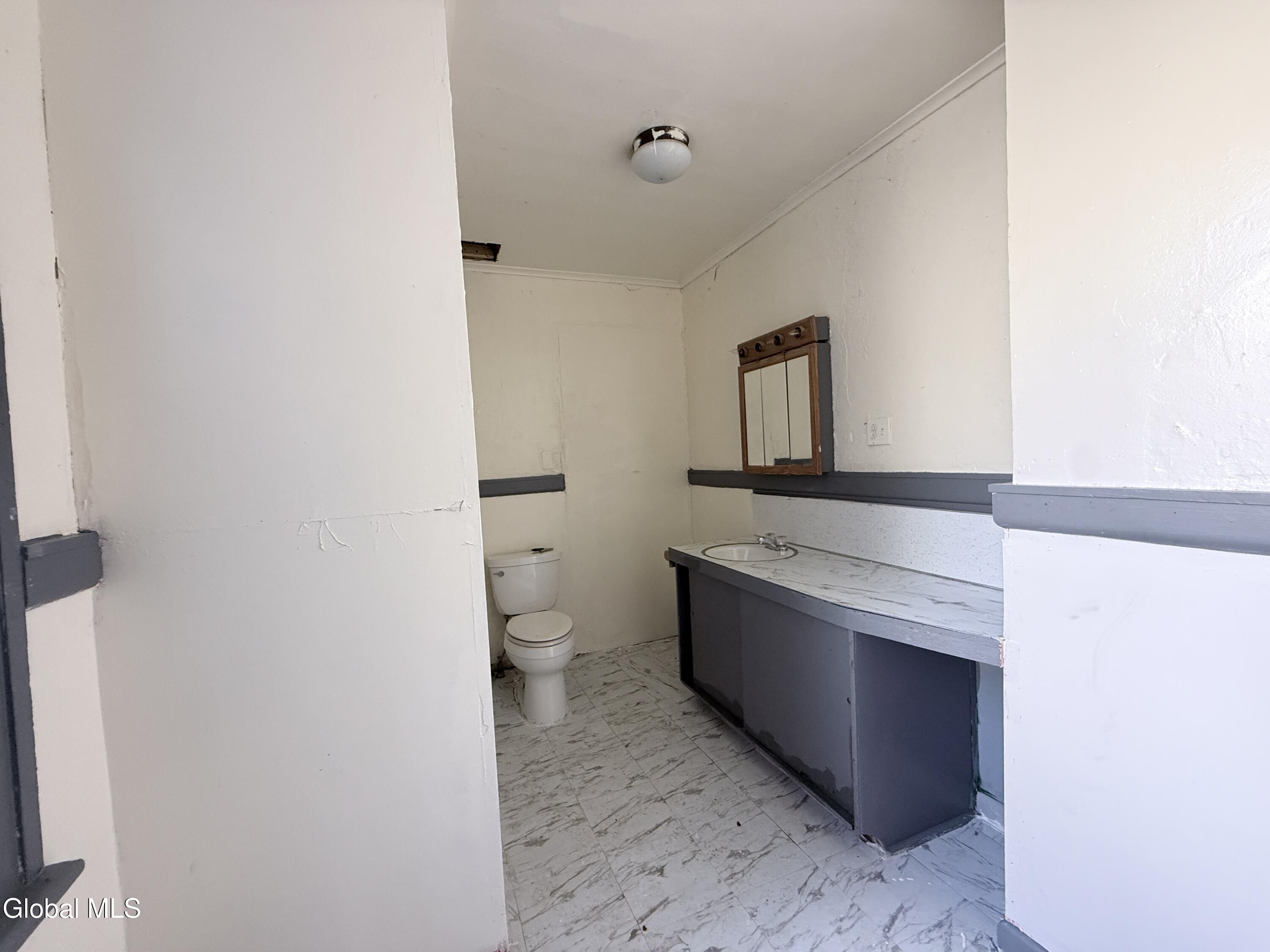228 Kingsboro Avenue Gloversville NY 12078