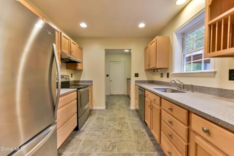 30 Buff Road Saratoga Springs NY 12866