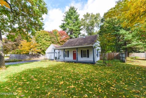 30 Buff Road Saratoga Springs NY 12866