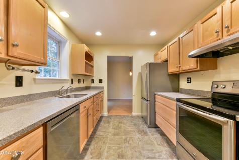 30 Buff Road Saratoga Springs NY 12866