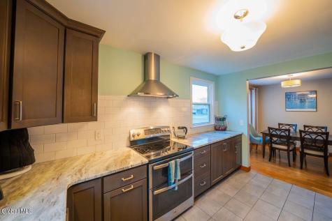 9 Veeder Drive Albany NY 12205