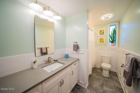 9 Veeder Drive Albany NY 12205