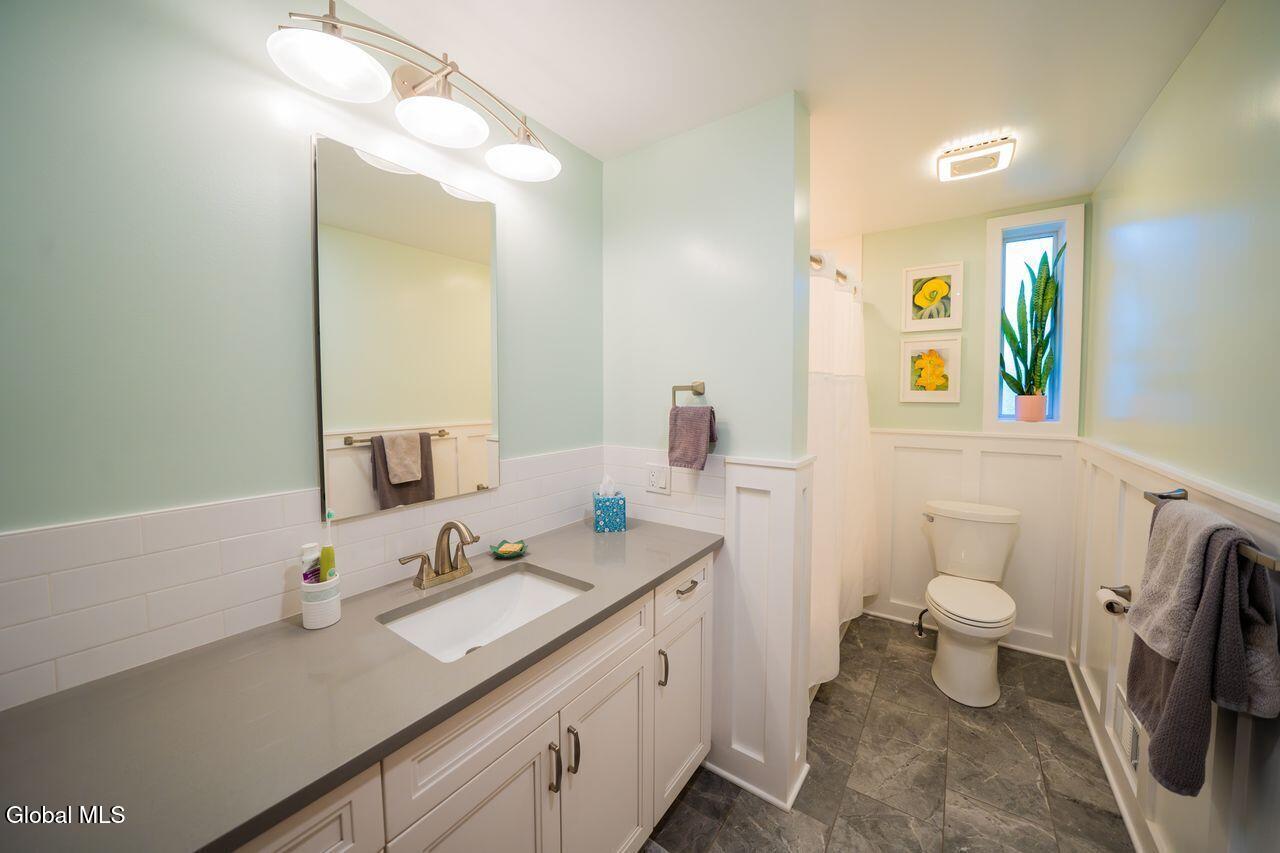 9 Veeder Drive Albany NY 12205