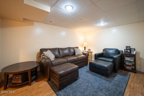 9 Veeder Drive Albany NY 12205