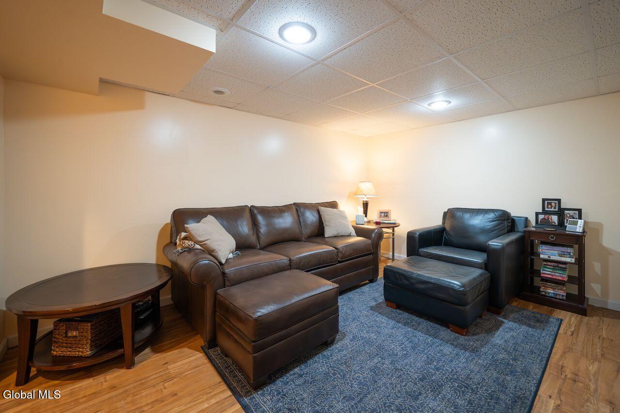9 Veeder Drive Albany NY 12205