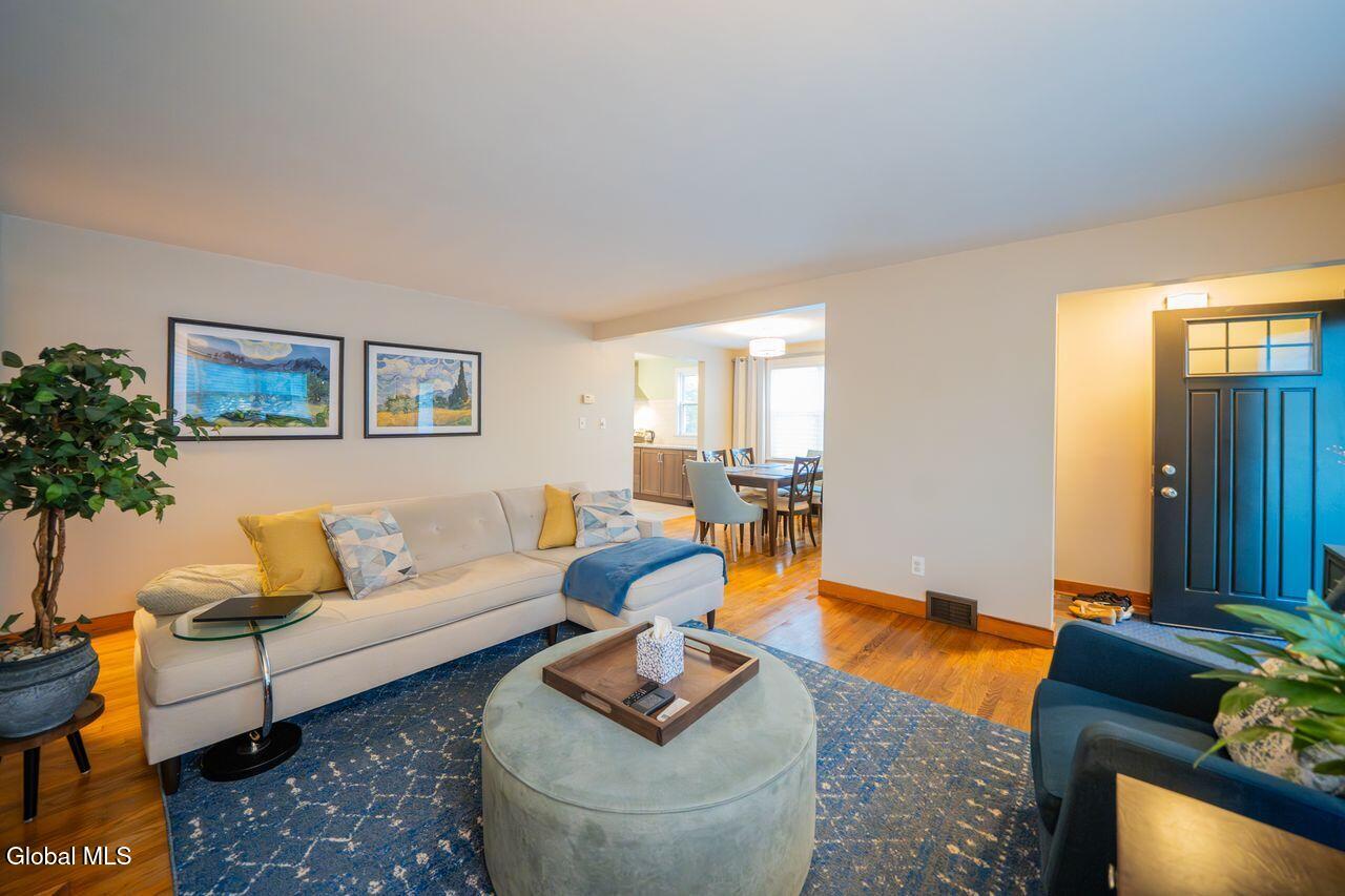 9 Veeder Drive Albany NY 12205