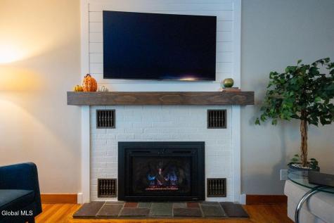 9 Veeder Drive Albany NY 12205