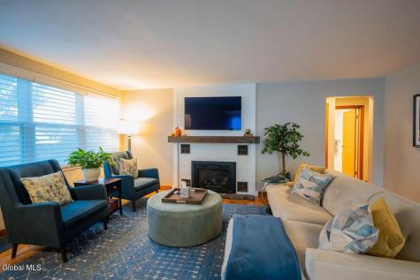 9 Veeder Drive Albany NY 12205