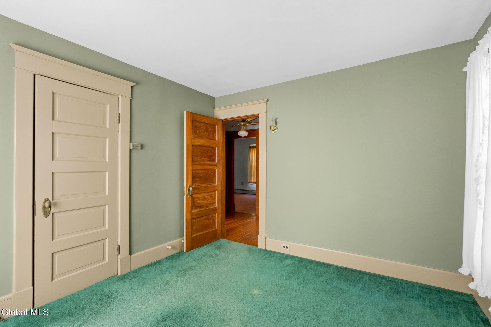 418 Plymouth Avenue Schenectady NY 12308