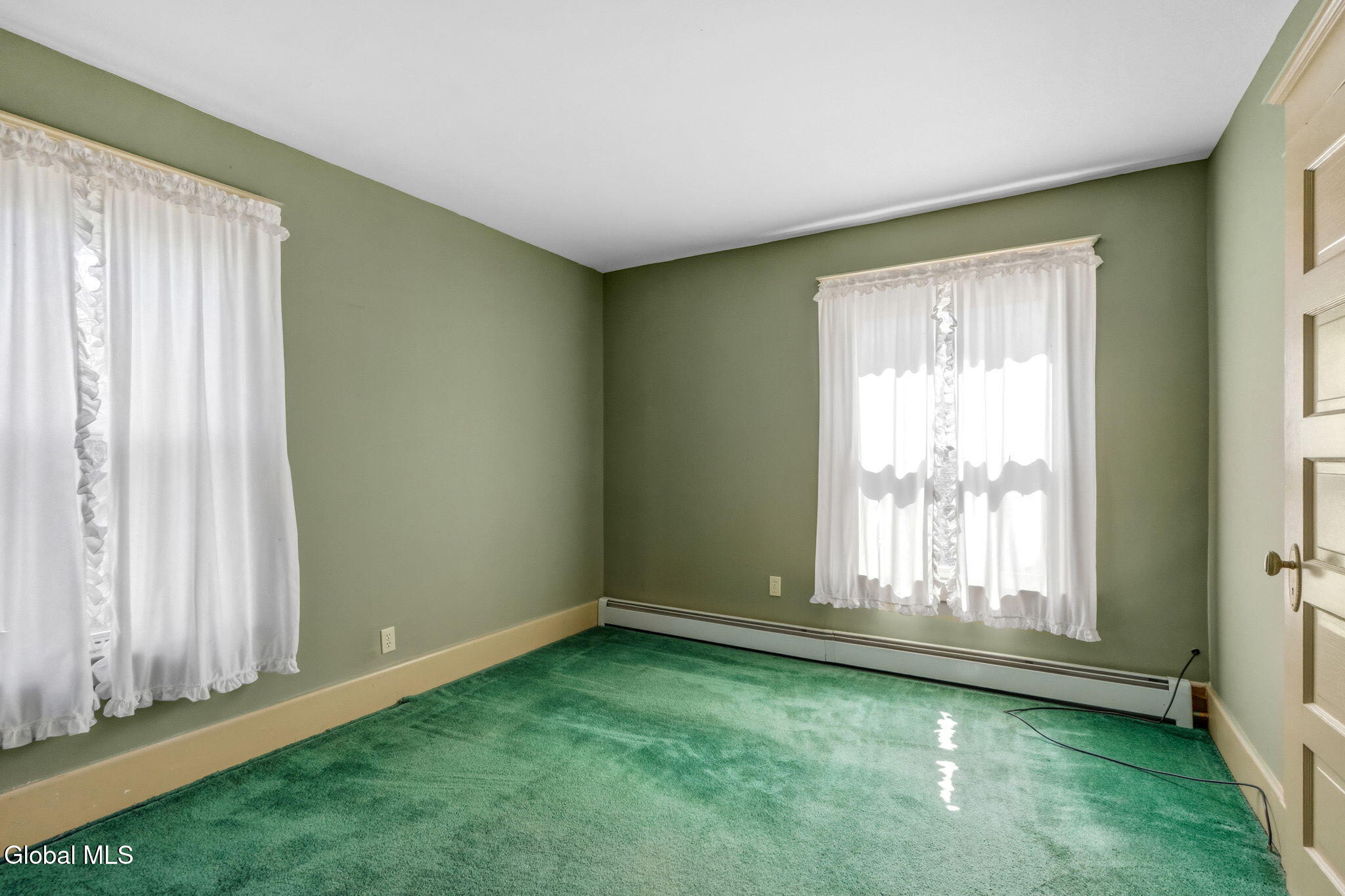 418 Plymouth Avenue Schenectady NY 12308