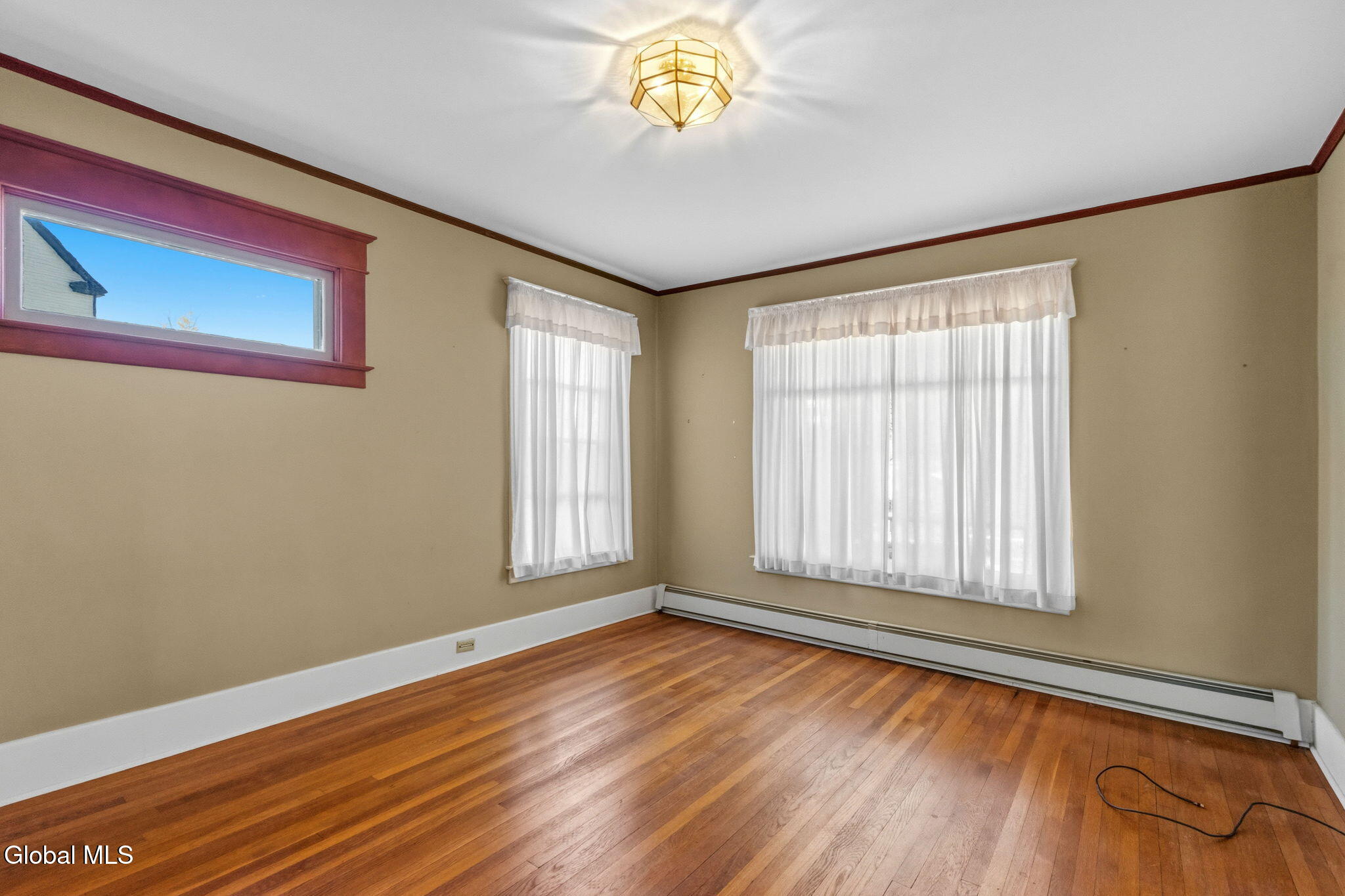 418 Plymouth Avenue Schenectady NY 12308