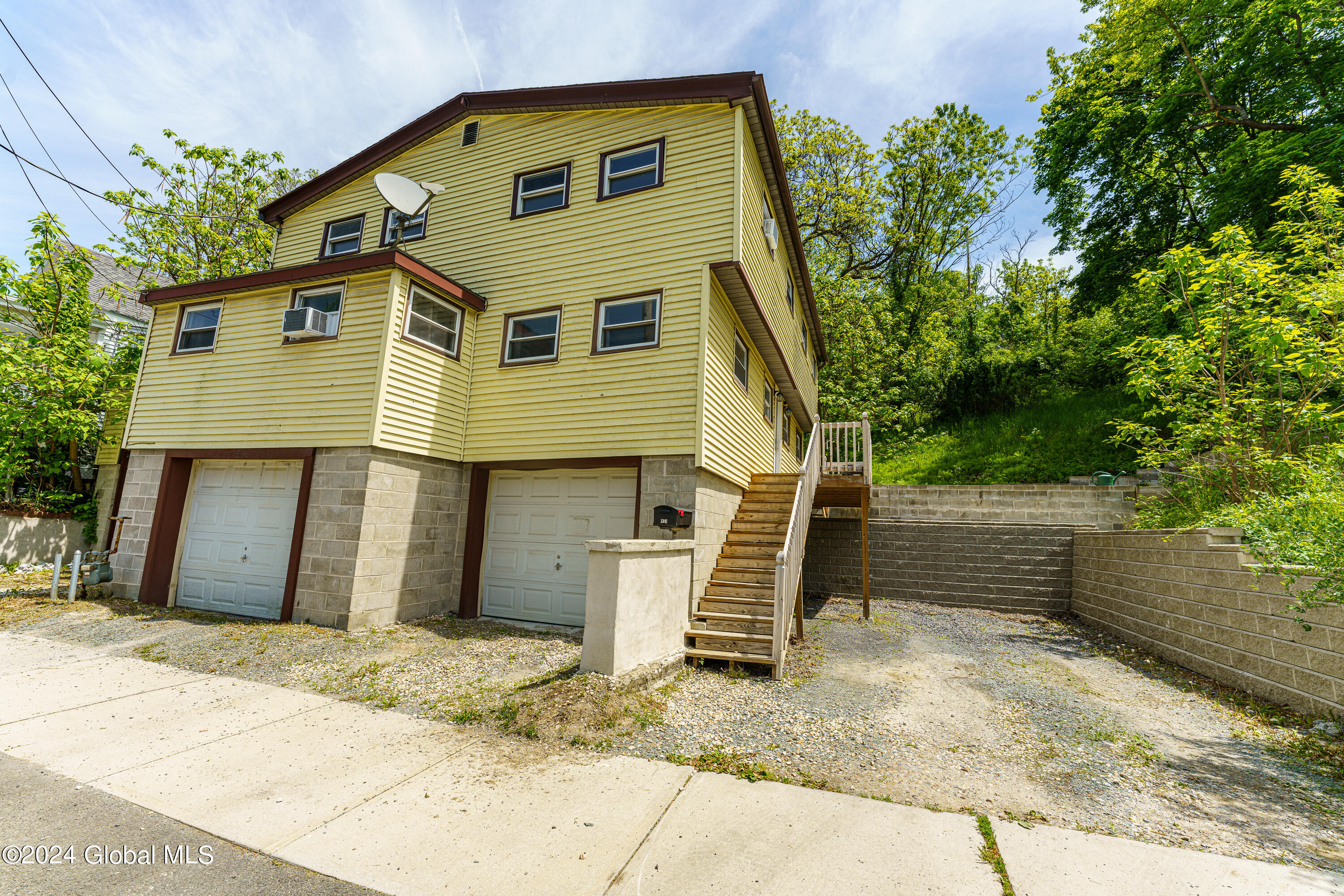 916 6th Street Rensselaer NY 12144