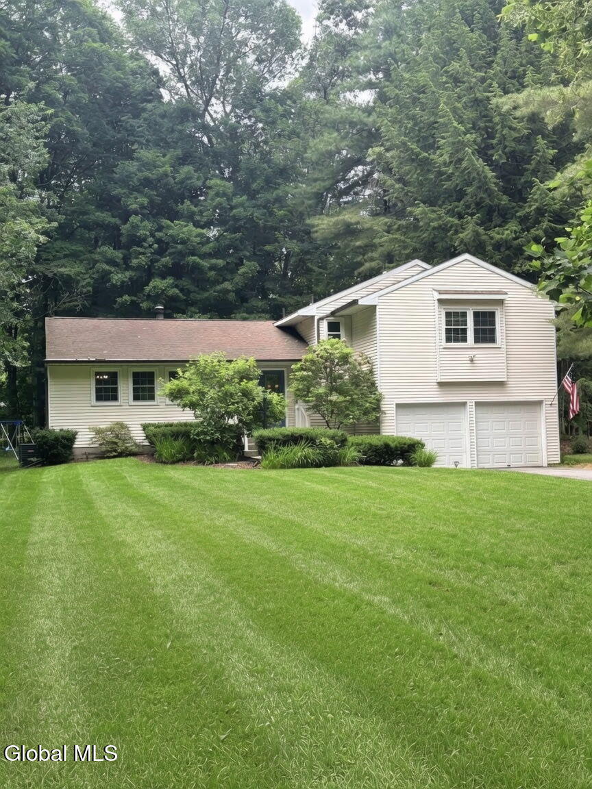 4 Woodlake Drive Gansevoort NY 12831