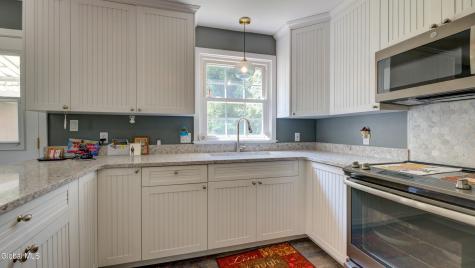 1821 W Glenville Road Amsterdam NY 12010