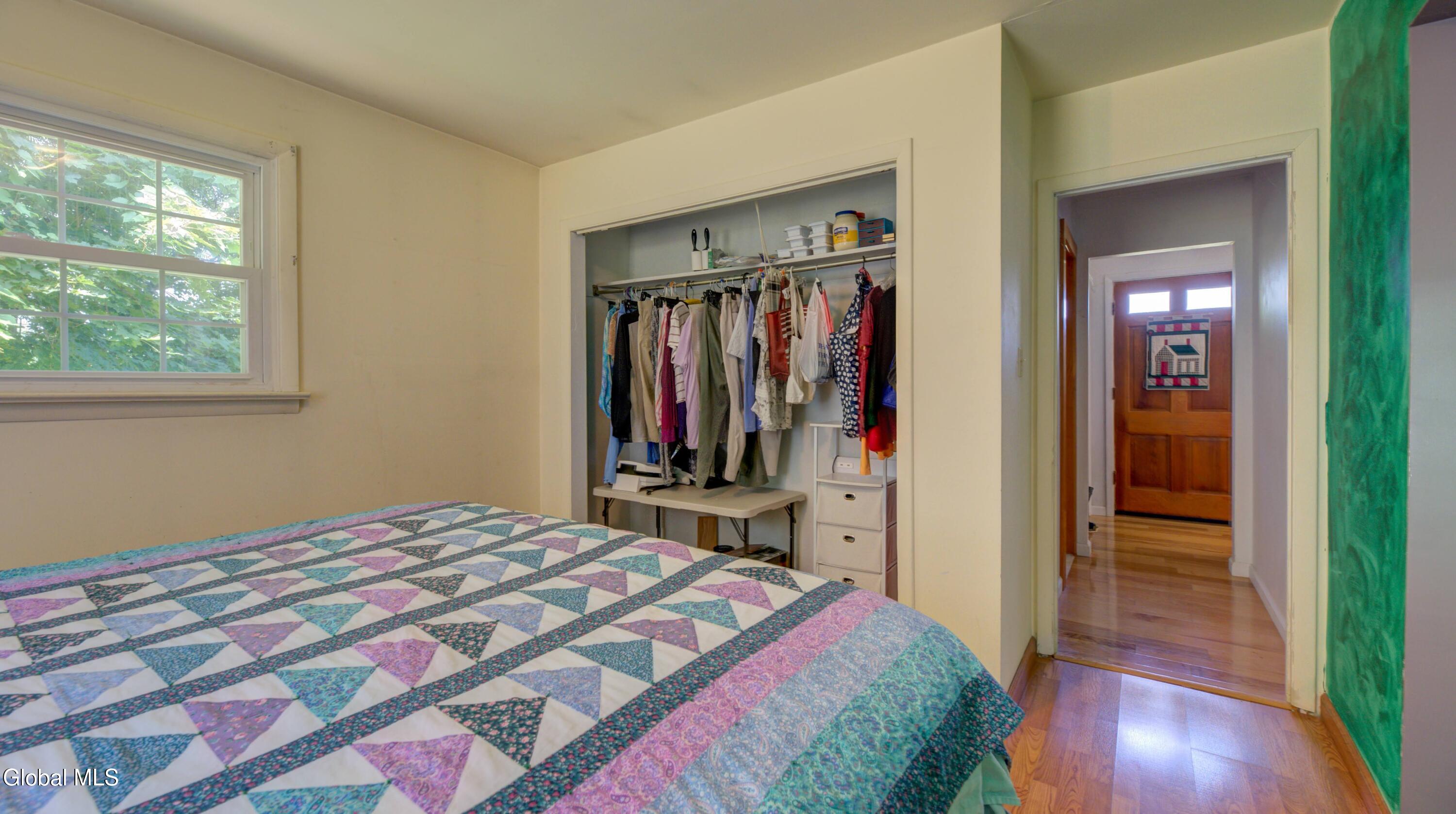 1821 W Glenville Road Amsterdam NY 12010