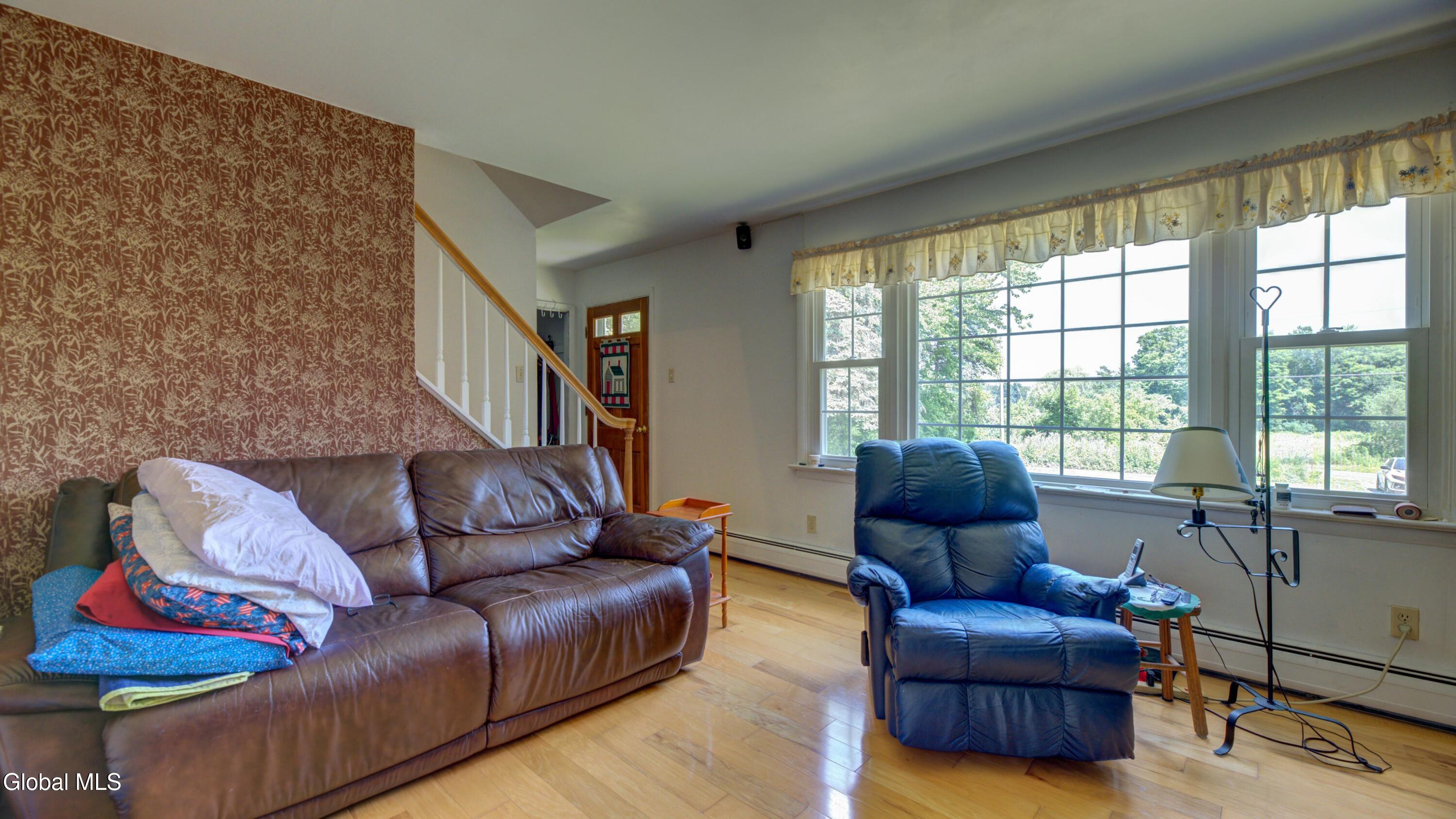 1821 W Glenville Road Amsterdam NY 12010