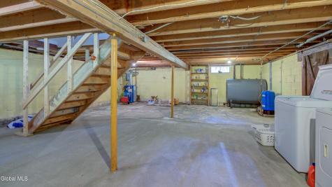 1821 W Glenville Road Amsterdam NY 12010