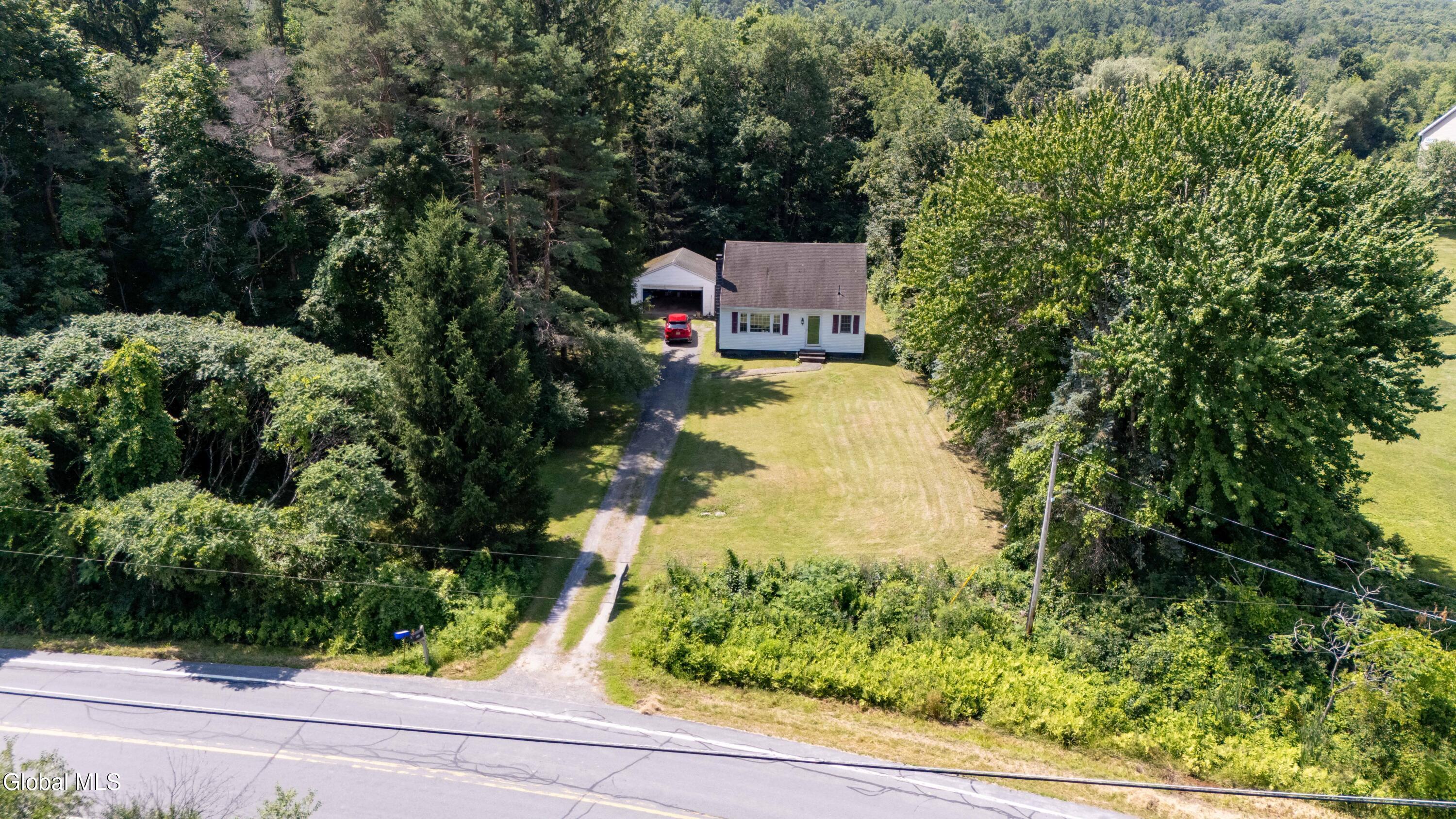 1821 W Glenville Road Amsterdam NY 12010