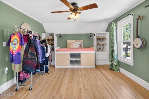 409 Riverside Avenue Scotia NY 12302