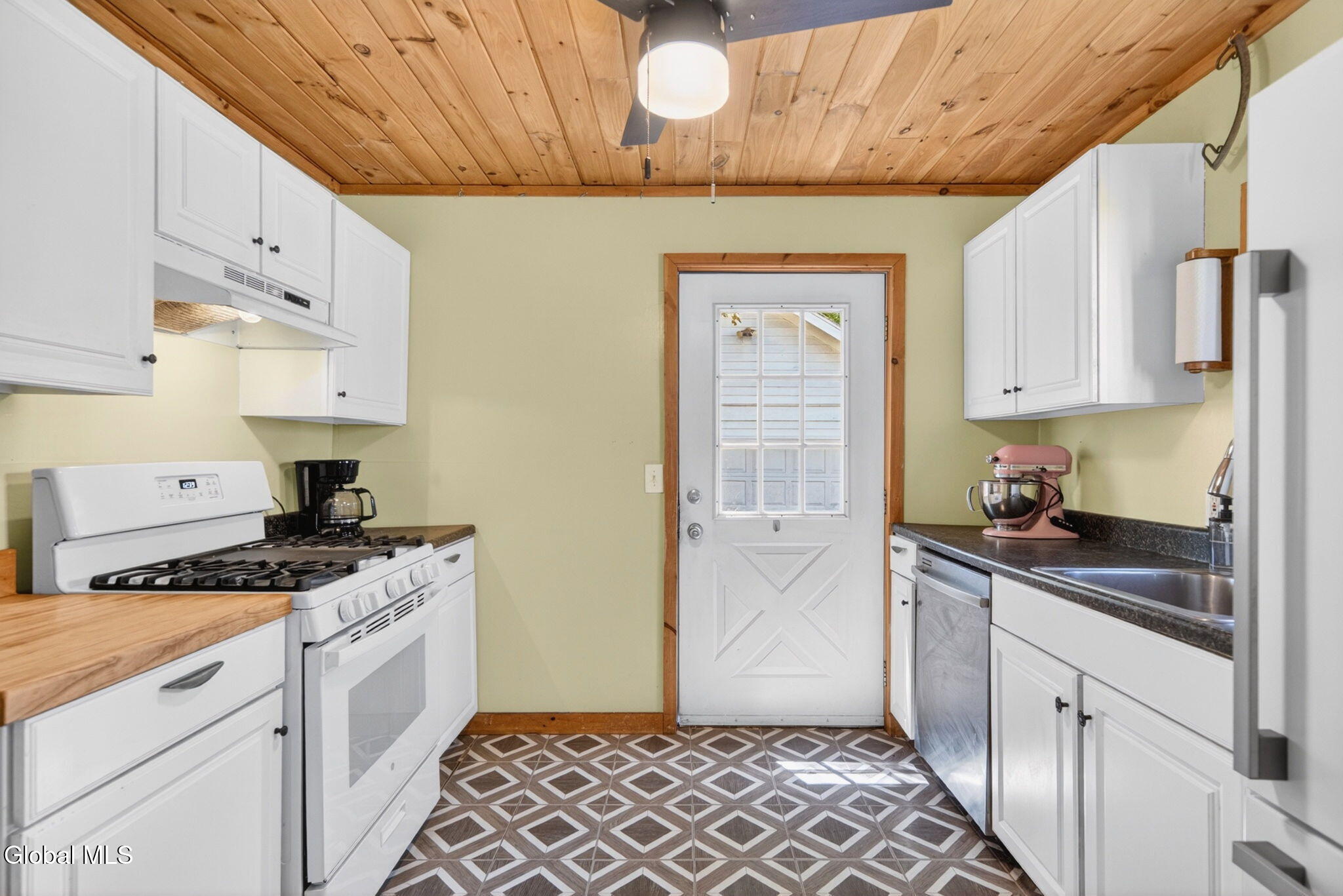 409 Riverside Avenue Scotia NY 12302