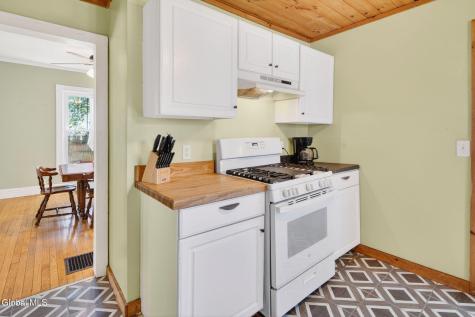 409 Riverside Avenue Scotia NY 12302