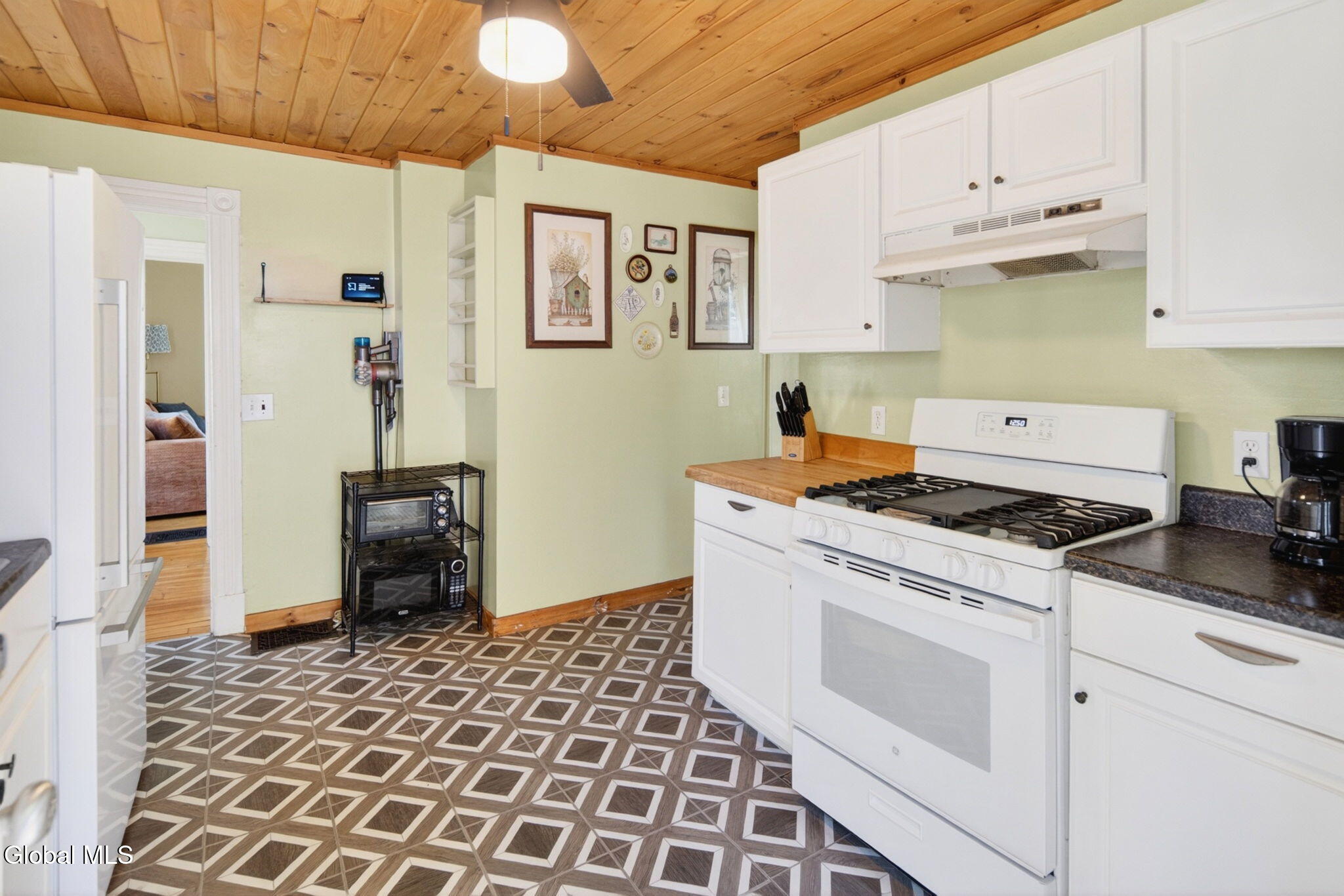 409 Riverside Avenue Scotia NY 12302