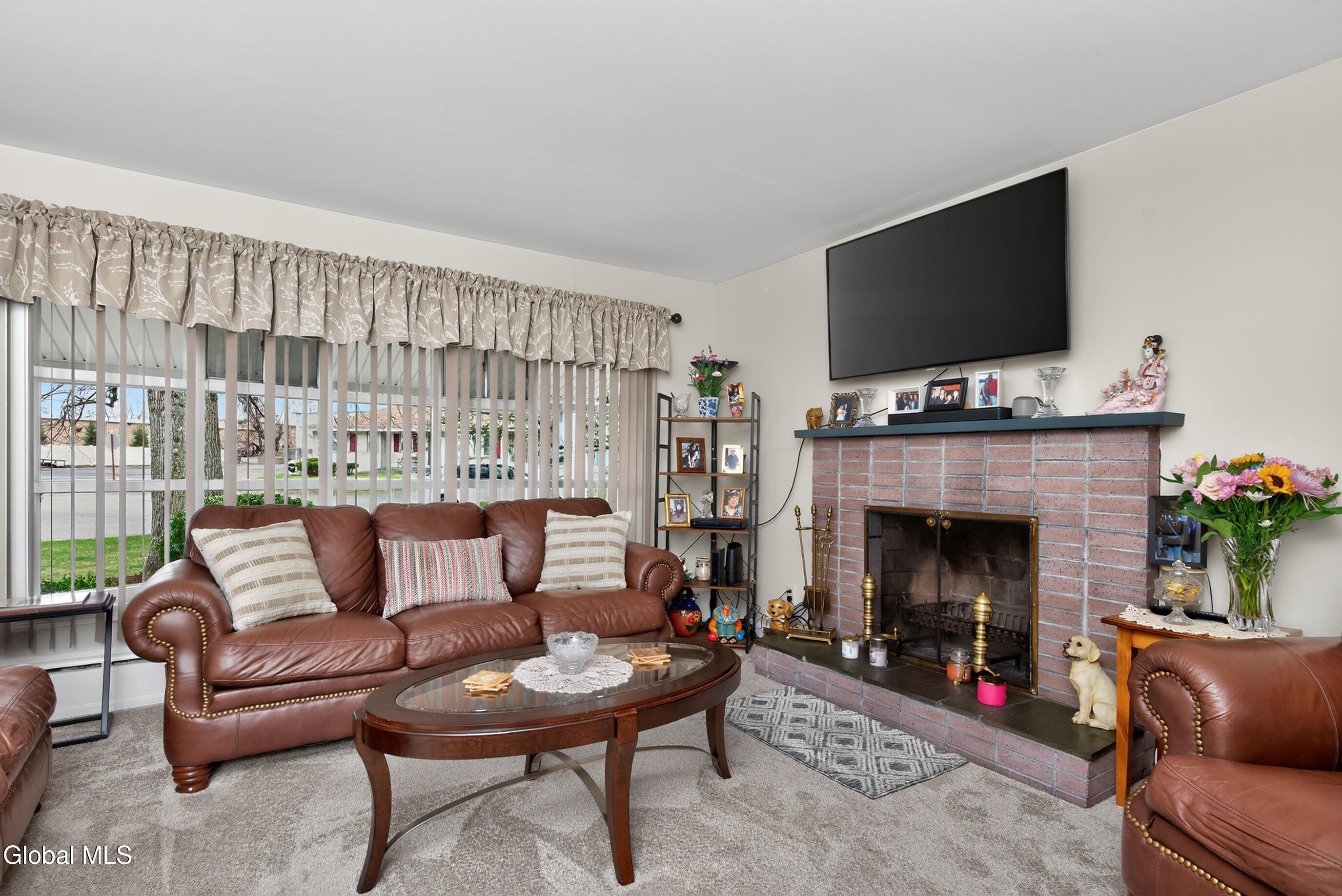 6 Nicholas Drive Albany NY 12205