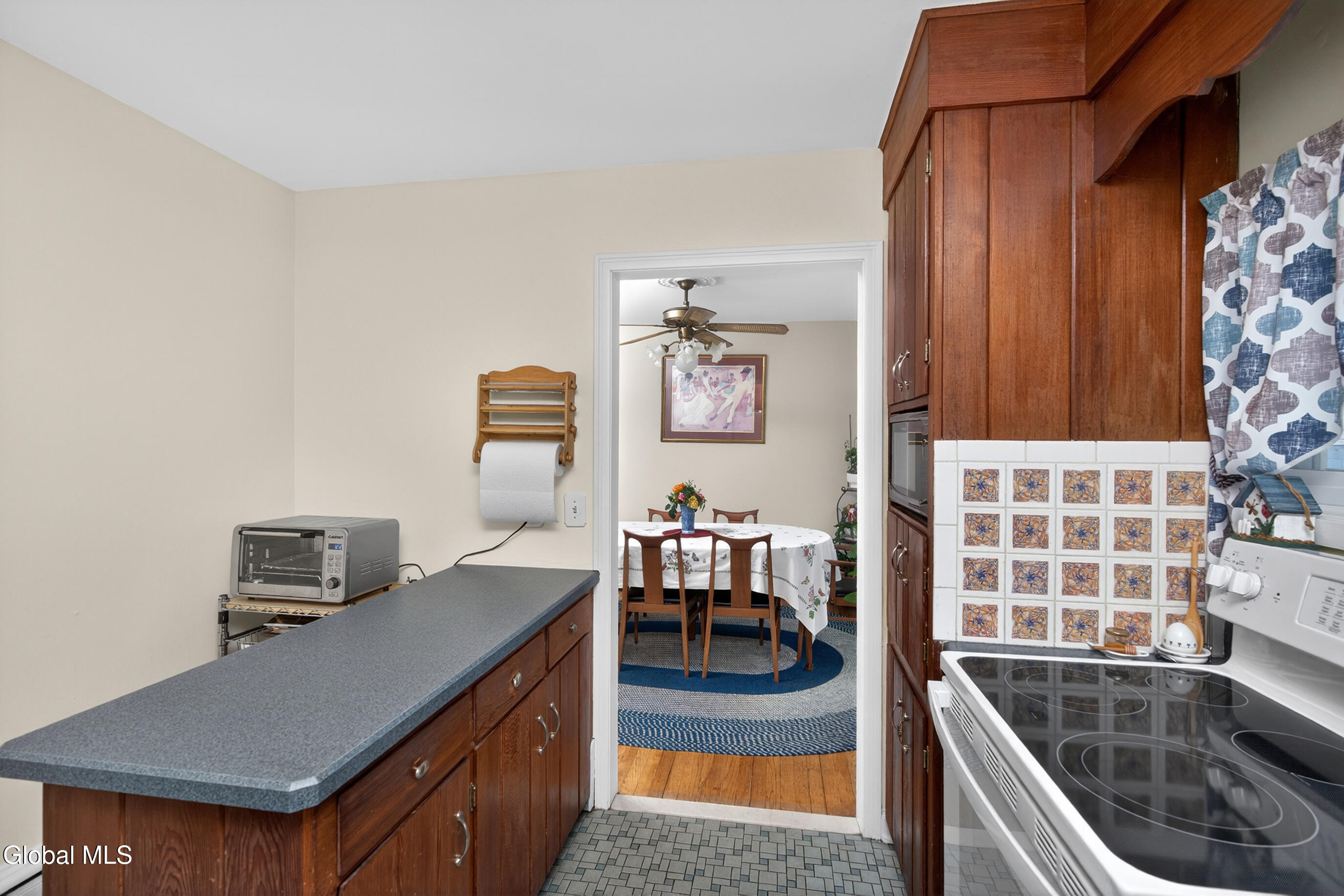 6 Nicholas Drive Albany NY 12205