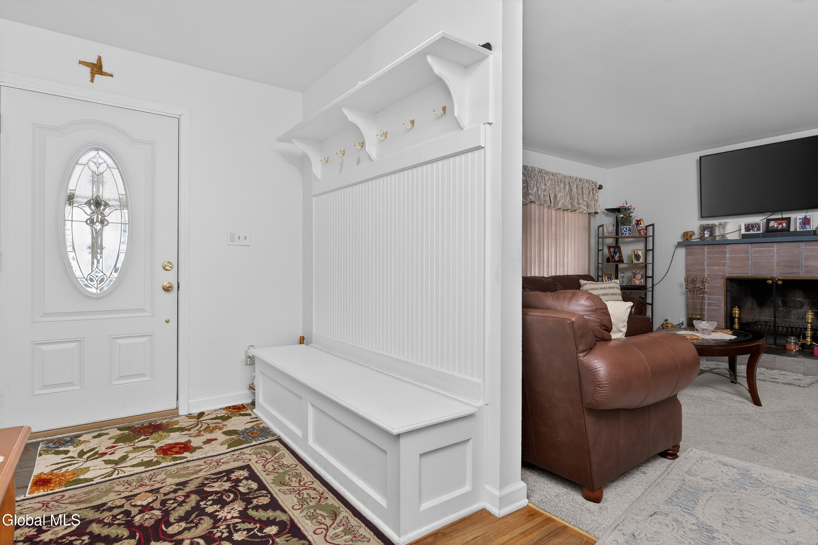 6 Nicholas Drive Albany NY 12205