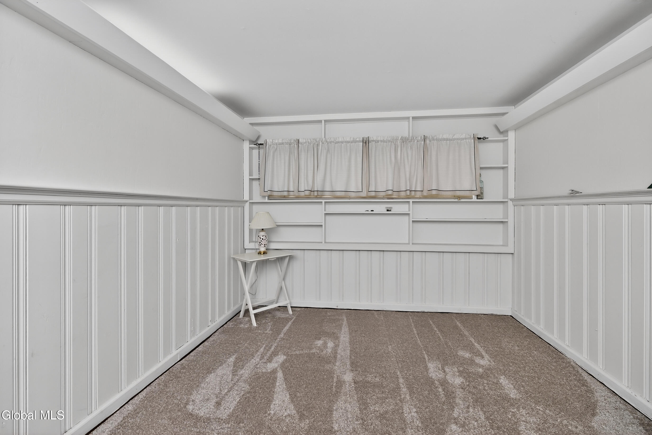 6 Nicholas Drive Albany NY 12205