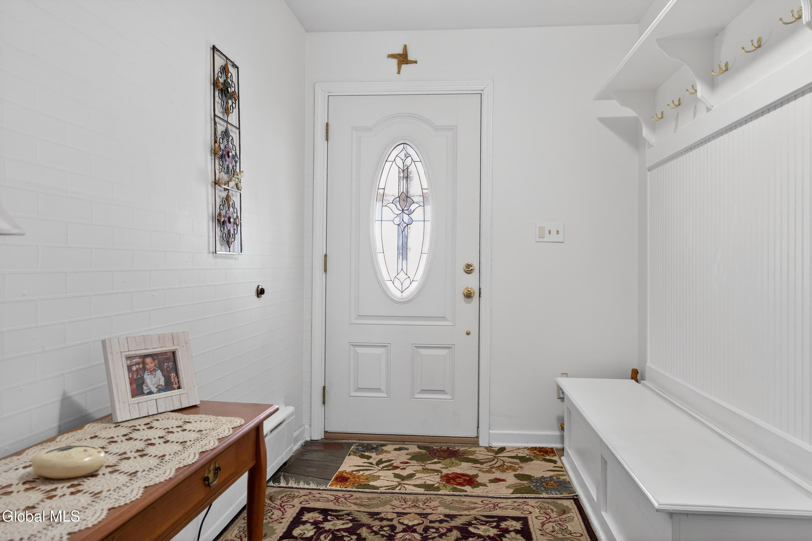 6 Nicholas Drive Albany NY 12205