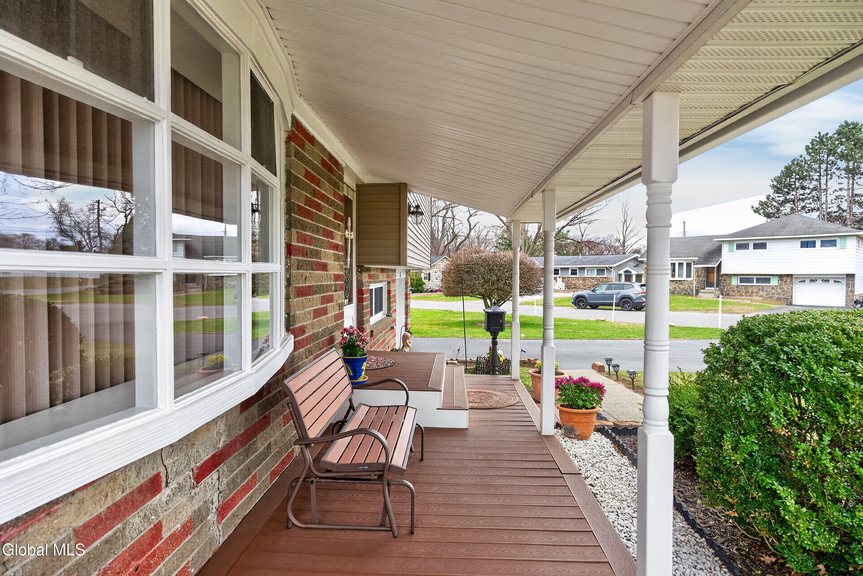 6 Nicholas Drive Albany NY 12205
